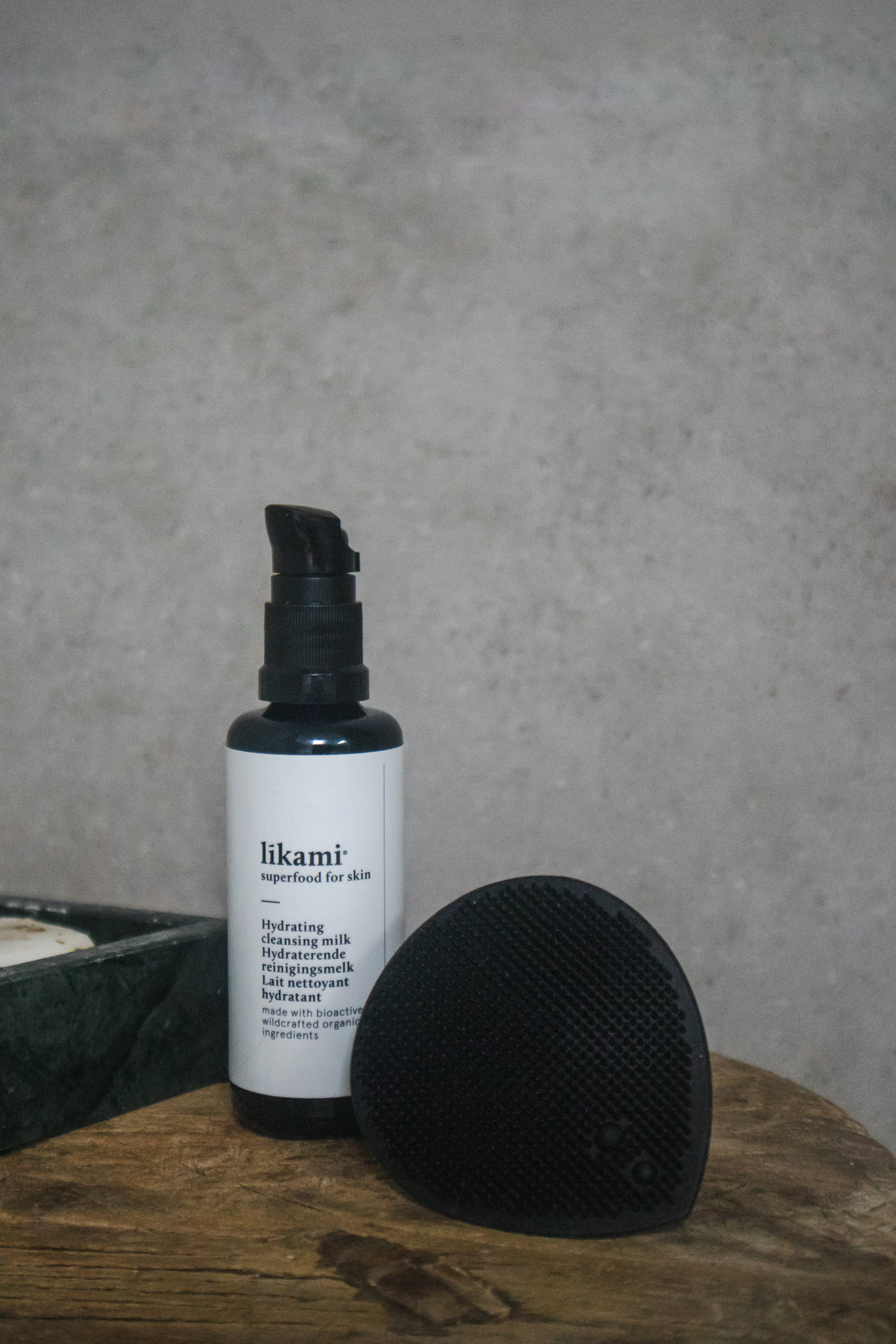 Likami-Cleansing Milk + Pad